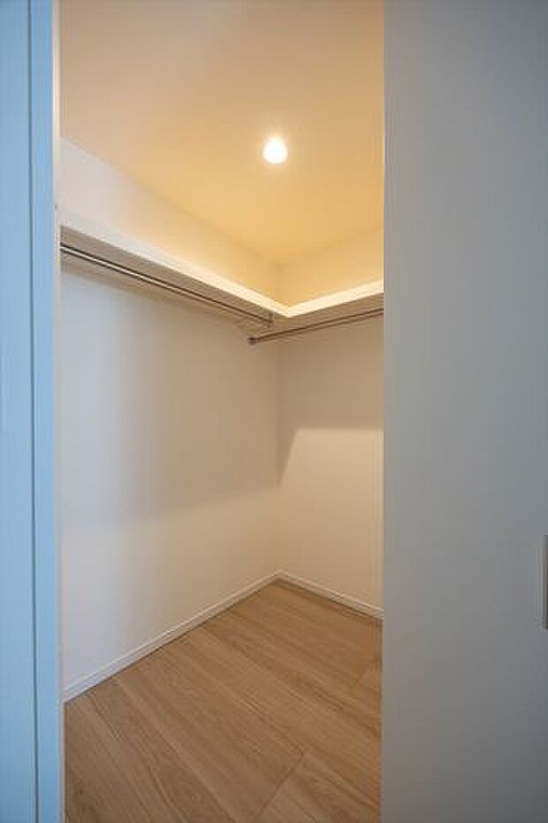 1F　洋室7.3帖　WIC