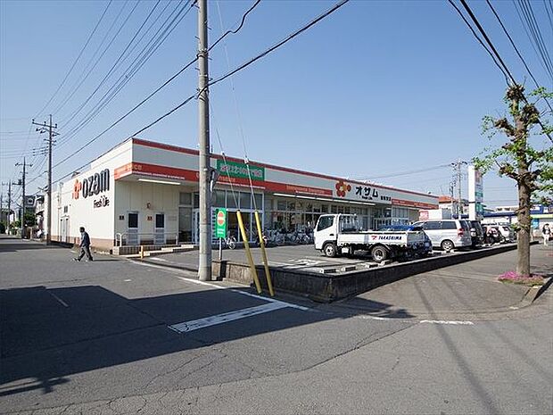 スーパーオザム東所沢店 徒歩15分。 1160m