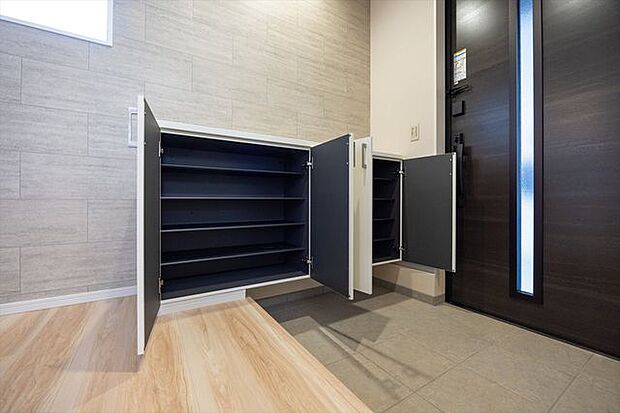 シューズボックス