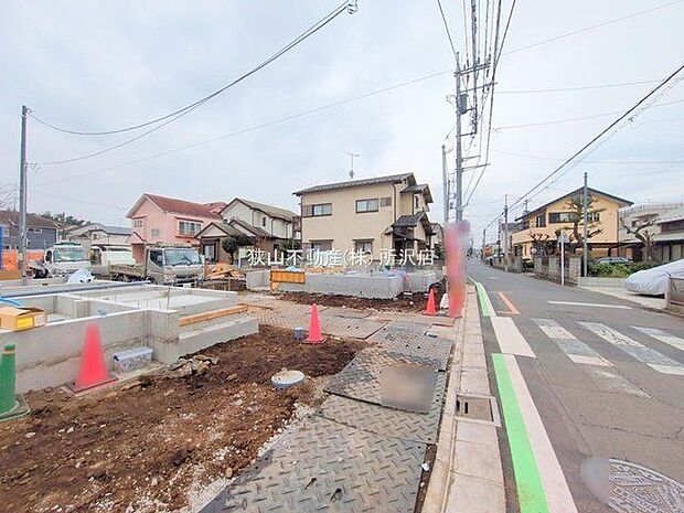 前面道路含む現地写真