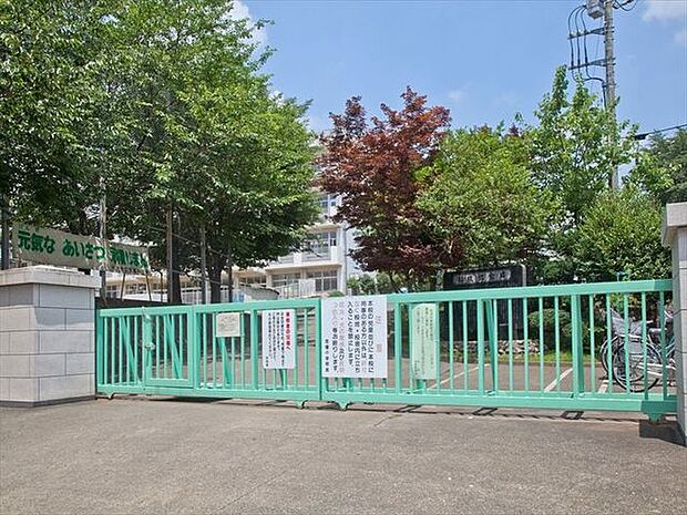 所沢市立荒幡小学校 徒歩17分。 1300m