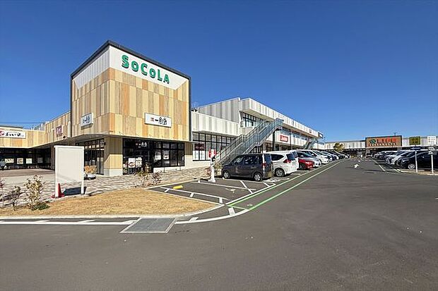 ソコラ所沢 徒歩6分。 480m