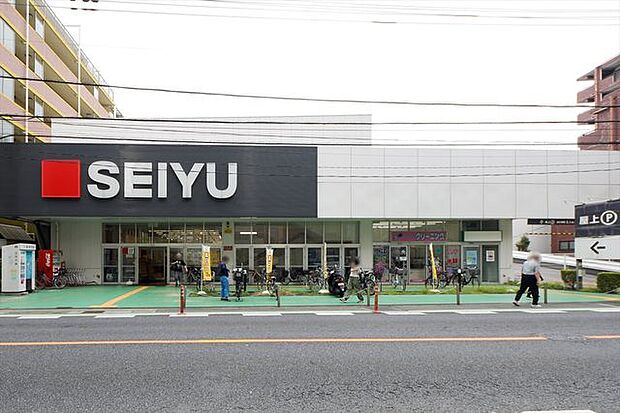 西友西所沢店 徒歩17分。 1300m