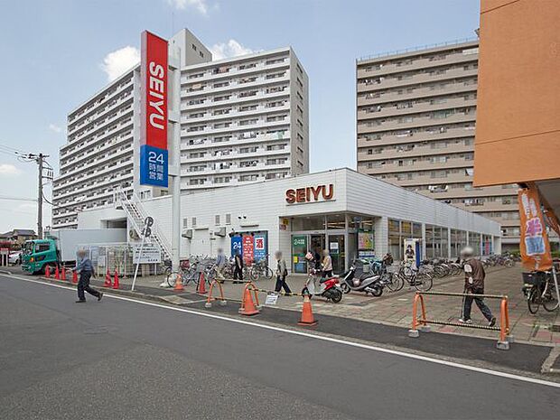 西友所沢ニュータウン店 徒歩9分。 700m