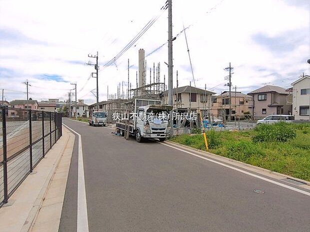 前面道路含む現地写真