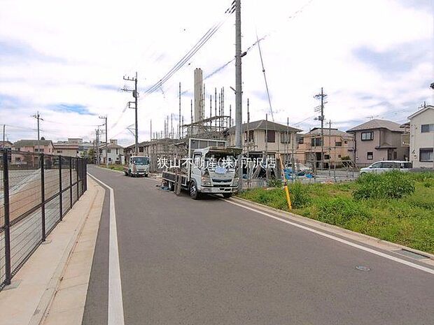 前面道路含む現地写真