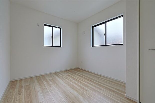 2F 洋室5.2帖 2面採光