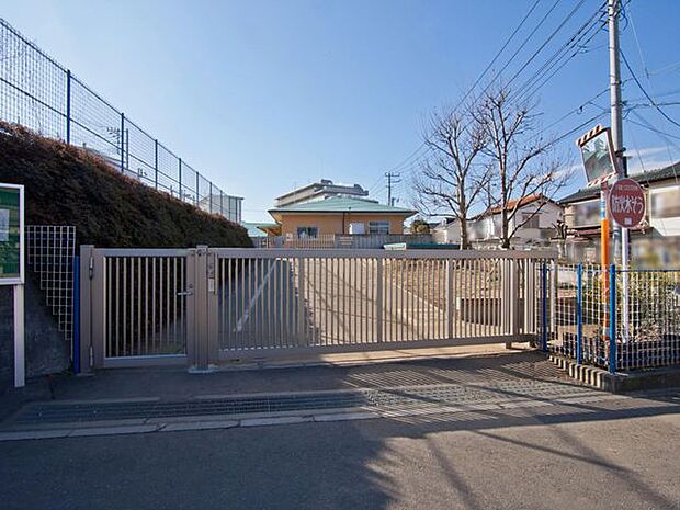 東所沢保育園 徒歩5分。 400m