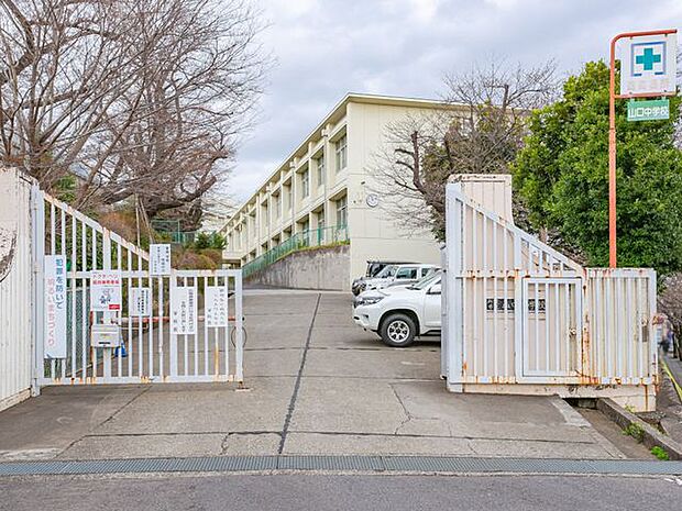 所沢市立山口中学校 徒歩6分。 480m