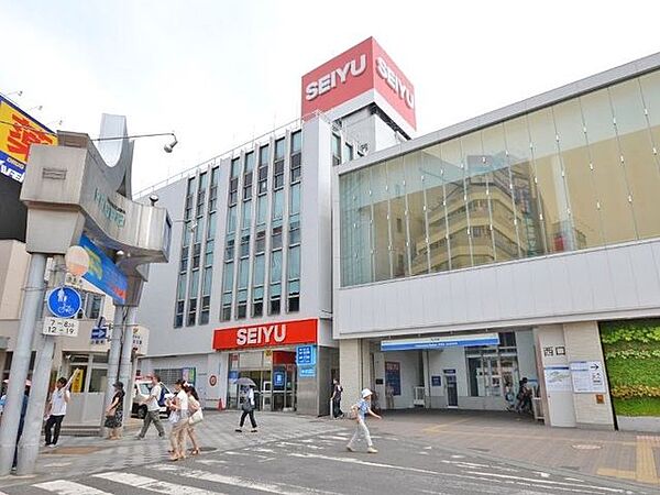 西友所沢駅前店 徒歩9分。 660m