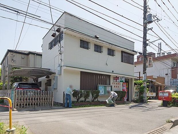 所沢東新井郵便局 徒歩2分。 87m