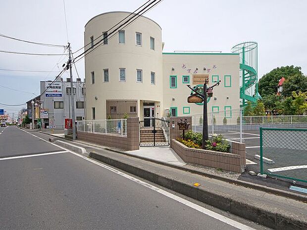 所沢中央文化幼稚園 徒歩1分。 100m