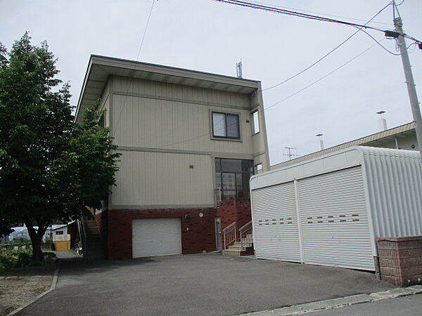 detached 北海道芦別市南二条東3丁目6-9
地図を見る
