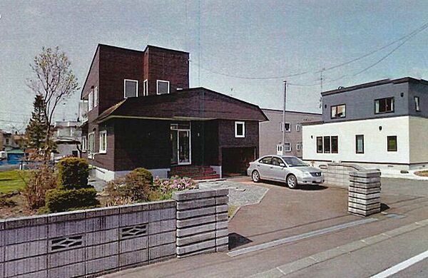 detached 北海道岩見沢市八条西17丁目2-15
地図を見る