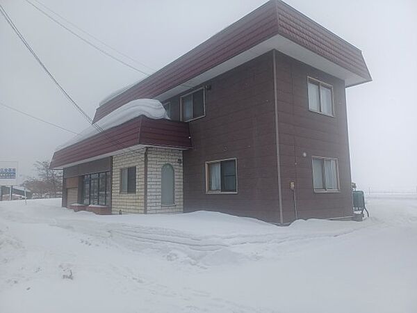 detached 北海道岩見沢市上幌向南一条1丁目1205-2
地図を見る