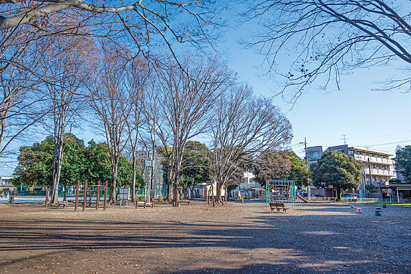 東大宮中央公園まで750ｍ