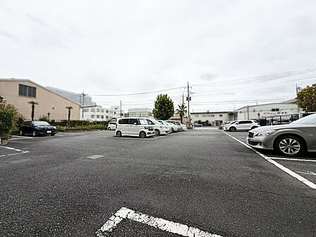 駐車場(2026年8月撮影)