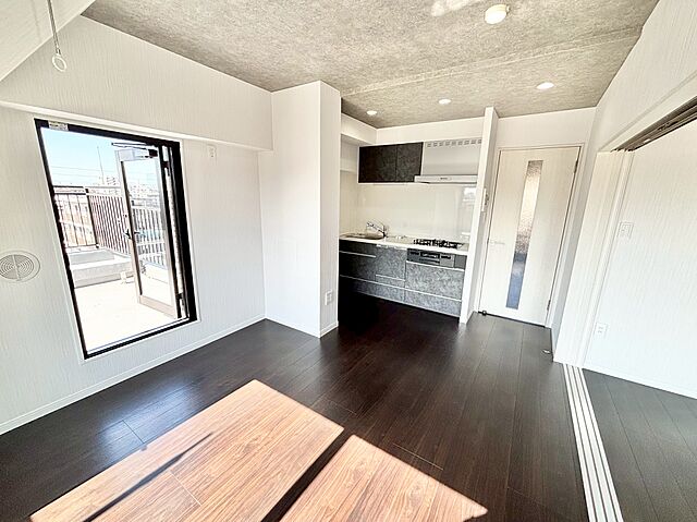 リビング/ダイニング ライオンズガーデン綾瀬谷中公園 8階/-