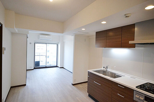 リビング/ダイニング 葛飾区白鳥4丁目