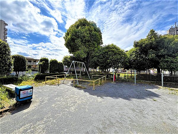 【マンション併設公園】