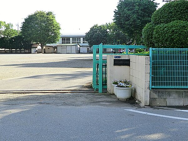 「柏市立柏第八小学校」昭和46年4月1日創立　部活動も盛んで住宅地にあり場所も良いところにあることから子供を通わせるのに安心して通わせられます