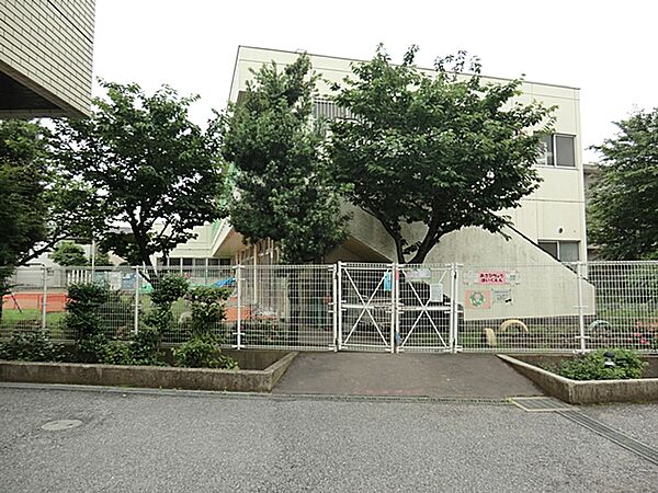 （旭町保育園）開設年月 昭和55年4月 受入年齢 生後57日から就学前まで 入園定員数 130名です