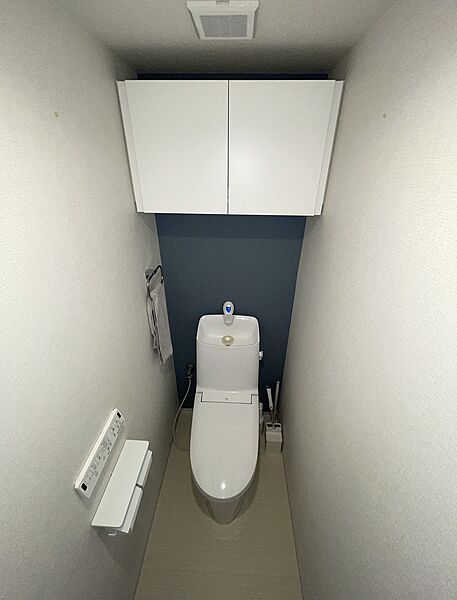 温水洗浄機付で快適なレストルーム！