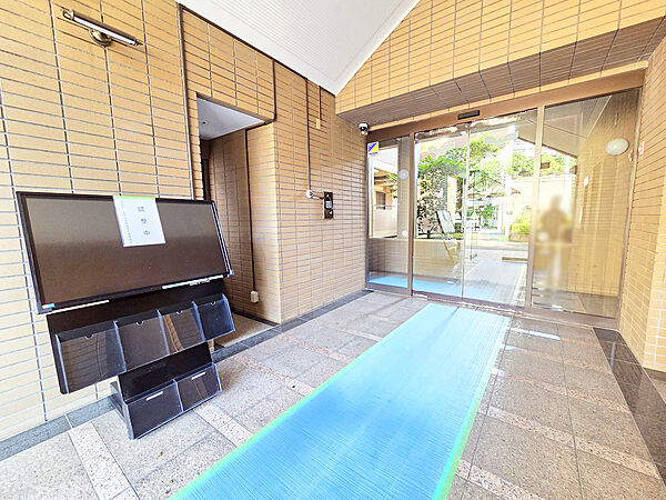 【エントランス】