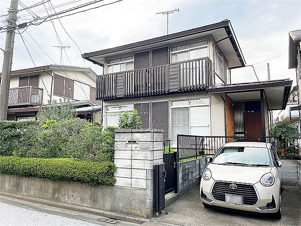 周辺は穏やかな閑静な住宅地。土地約49.91坪、建物約26.38坪。南東向きの4LDK。陽当り・通風良好！