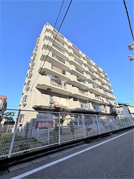 最上階・角部屋・南向きにつき開放的・陽当り良好です!/2025年12月撮影
