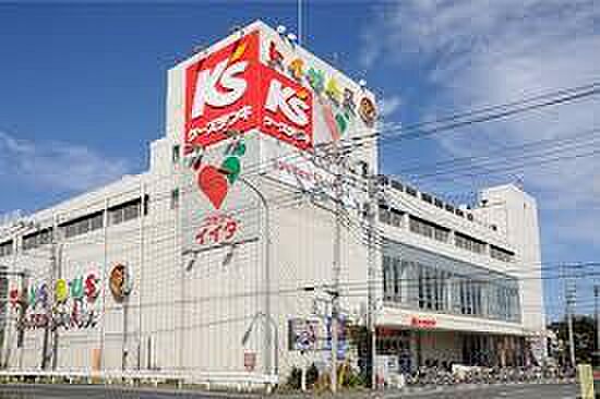 草加セーモンプラザ。国道4号の沿道にあるショッピングモール。