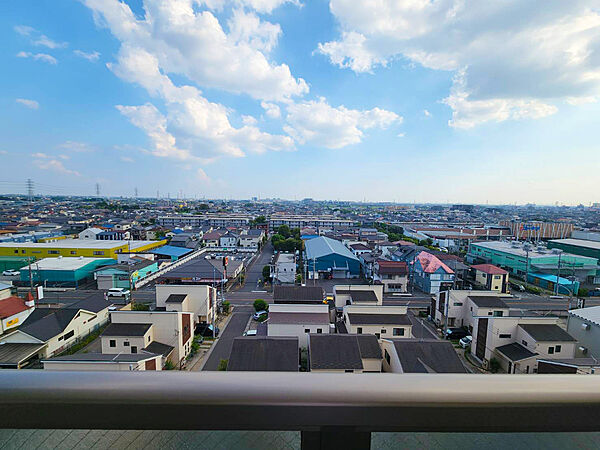 apartment 埼玉県吉川市栄町
地図を見る