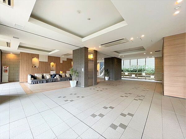 apartment 埼玉県吉川市美南２丁目
地図を見る