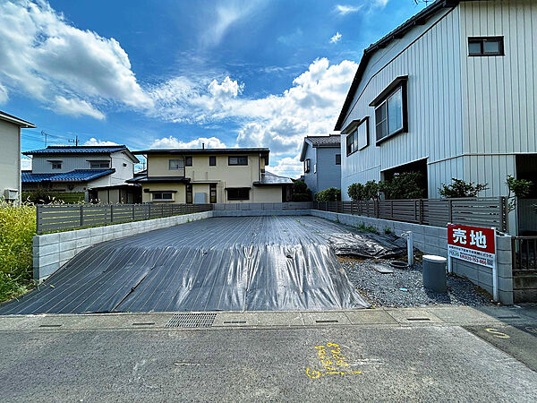 ◆閑静な住宅地に立地した35.01坪の売地に、注文住宅の建築はいかがでしょうか？ポラスグループの注文建築ブランドより、お好みの建築プランをご提案いたします♪担当【いこた】までお問い合わせください！◆