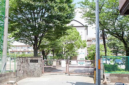 越谷市立南中学校(2400m)