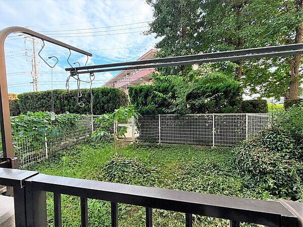 ■戸建感覚を味わえる専用庭付き☆
