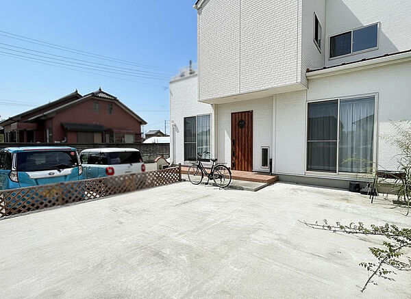 広大な敷地でBBQ等が楽しめます。