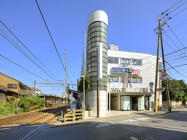 【京成松戸線「二和向台」駅】静かな住宅街で、図書館や公民館などの公共施設も駅のそばにあり、暮らしやすい環境が整っています。