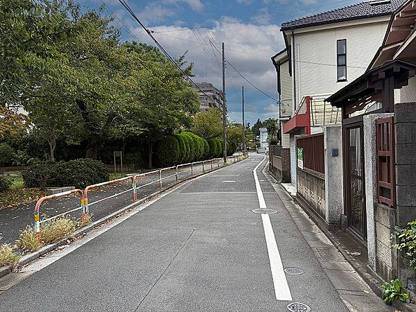 前面道路含む現地（2026年10月）撮影