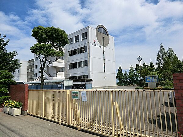 松伏第二中学校