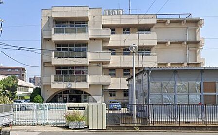 早稲田小学校