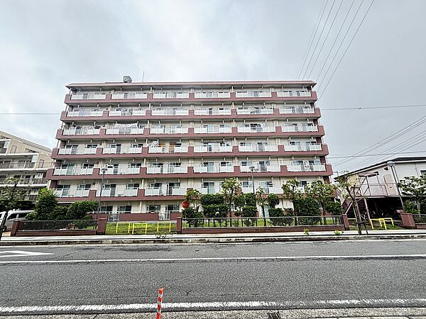 ～2011年7月大規模修繕工事済、玄関ドア・エントランス改修工事済！～