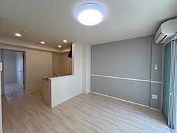 ユリシス 105 1階1LDKのリビング/ダイニング