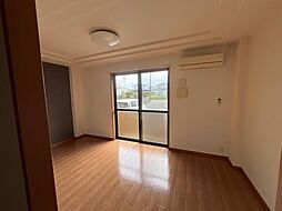 グランディール泰英1号館 102 1階1LDKのリビング/ダイニング