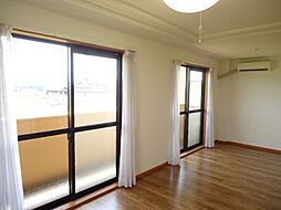 グランド　アーネスト 205 2階1LDKのリビング/ダイニング