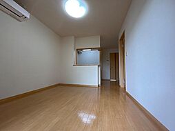 レジデンスＭＮ 102 1階1LDKのリビング/ダイニング