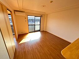 グランチェスタ・ロイヤルメゾンＡ 202 2階2LDKのリビング/ダイニング