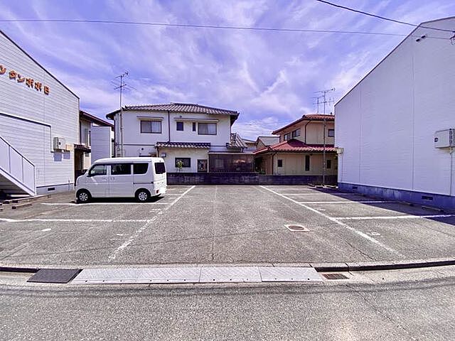 5 / 6