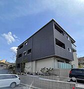 ソレムニティA 1階 築1年の賃貸物件