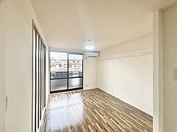 ヴィラ　グリシーヌ　Ｂ棟 B0102